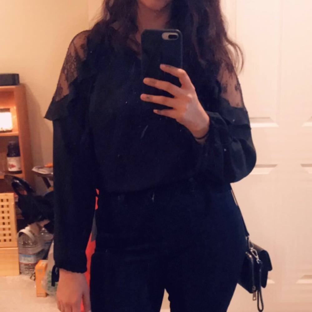 Black Women’s Blouse Shoulder Lace